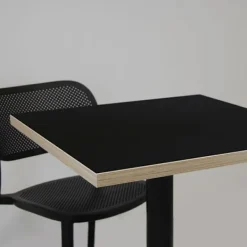 Matbord>Bord 70 x 70 cm - Rund modell, a träkanter