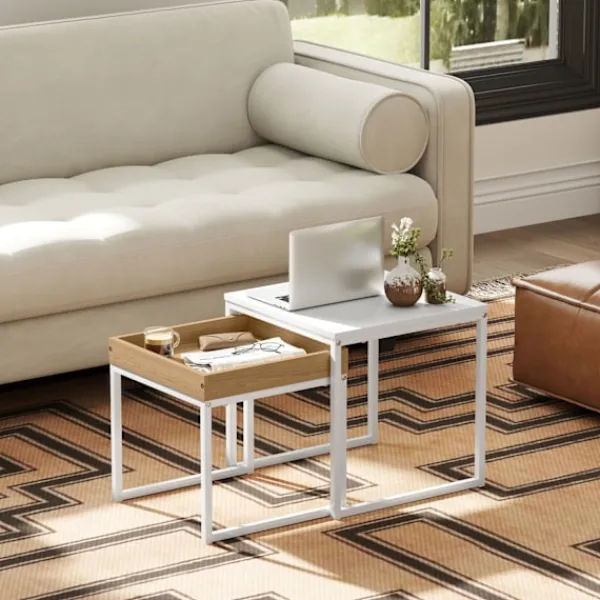 Northio Soffbord>Set med 2 soffbord, fyrkantiga sidobord, soffbord med stålstomme, soffbord i modern design, för vardagsrum, bärförmåga upp till 30 kg, vit + ek