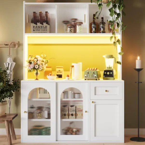 Skåp>Vitt matrumsskåp med LED-belysning – högt skåp & sideboard med justerbara hyllor